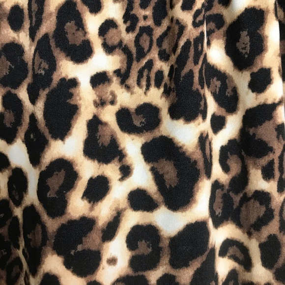 NWT Heartsoul Plus Leopard V-Neck Top Size 1X - Picture 5 of 6